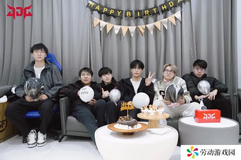 JDG官方发布stew生日返图：所有的幸运都会降临